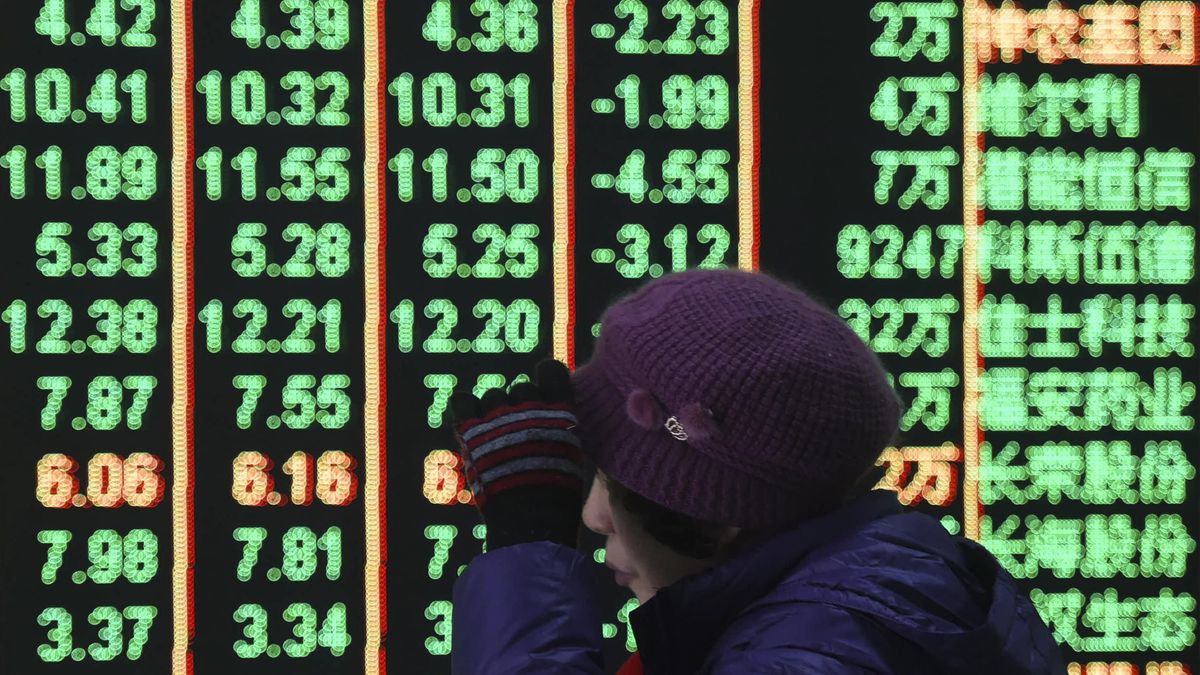 Čínské akcie prudce zpevnily, spekuluje se o chystané vládní pomoci trhům